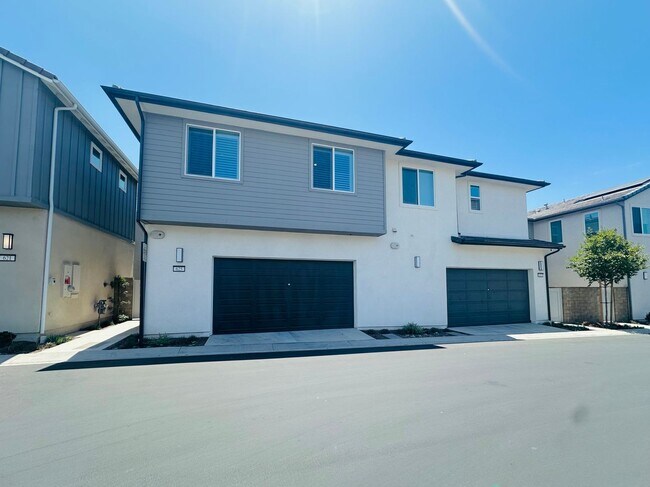 Building Photo - 625 Gadwall