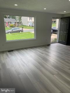 Building Photo - 7647 Summerhill Ct