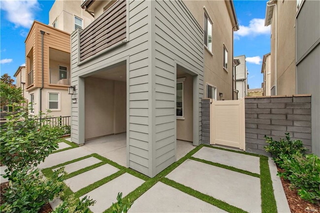 Building Photo - 136 Ruby Rd