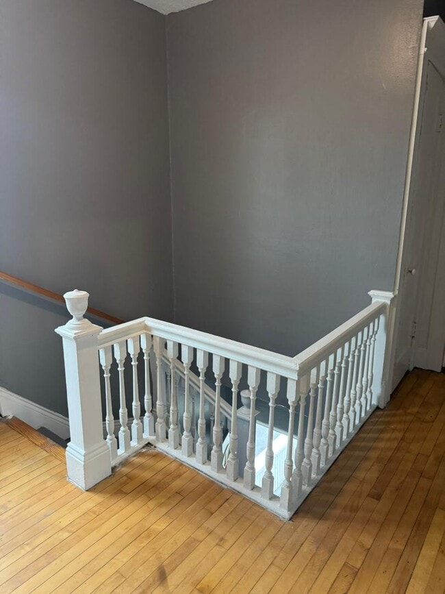 Building Photo - 125 Caroline Ave