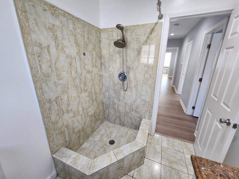 Building Photo - 12549 Barbara Ann St