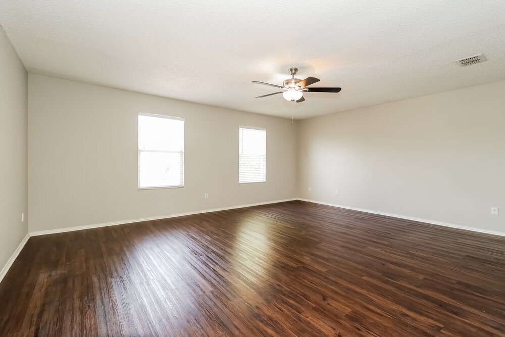 Building Photo - 8737 Hunters Point Way