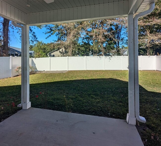 Building Photo - 8031 Resin Rd