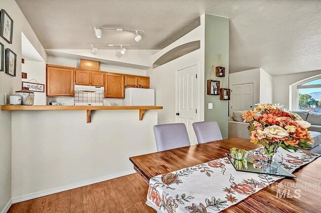 Building Photo - 5668 S Kalmia Pl