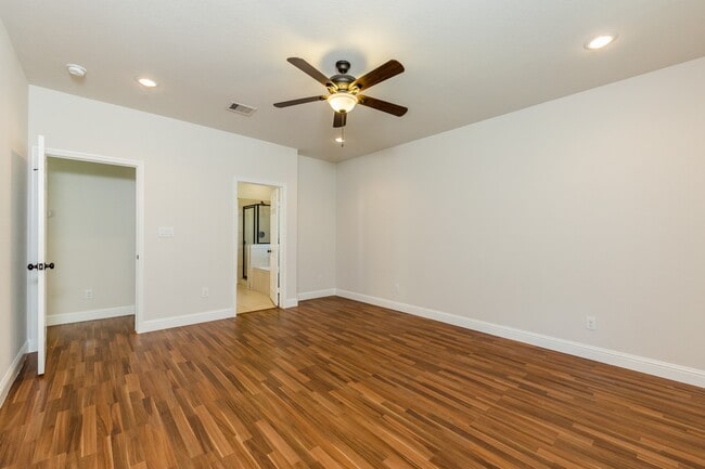 Building Photo - 3111 County Rd 81