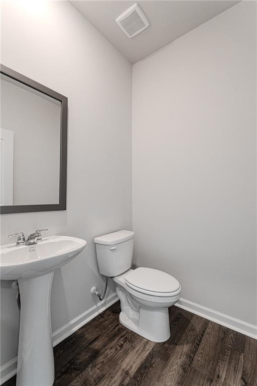 Building Photo - 545 King Vlg