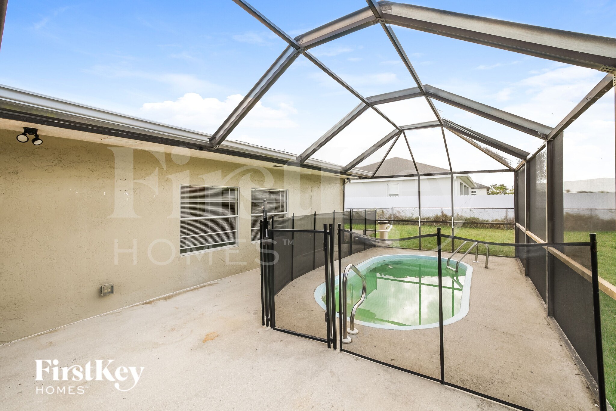 Building Photo - 1505 NE 10th Ln