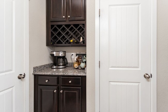 Building Photo - Exquisite 2-Story Home: Luxury Living in Tranquil Cul-de-Sac Setting!!