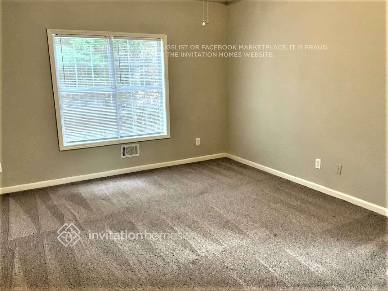 Building Photo - 103 Holly Ridge Rd