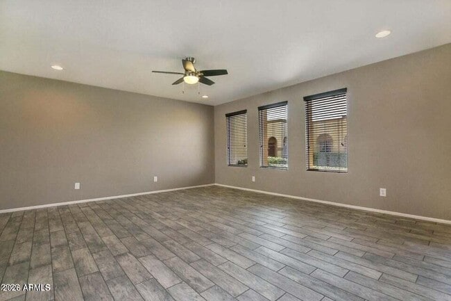 Building Photo - 8335 E Vista Dr