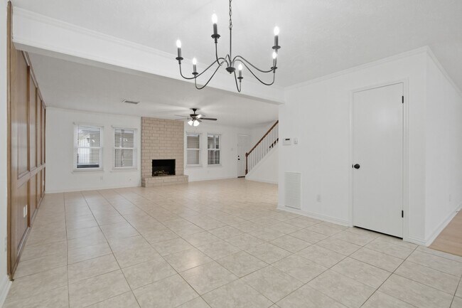 Building Photo - 66 T Huxley Ln