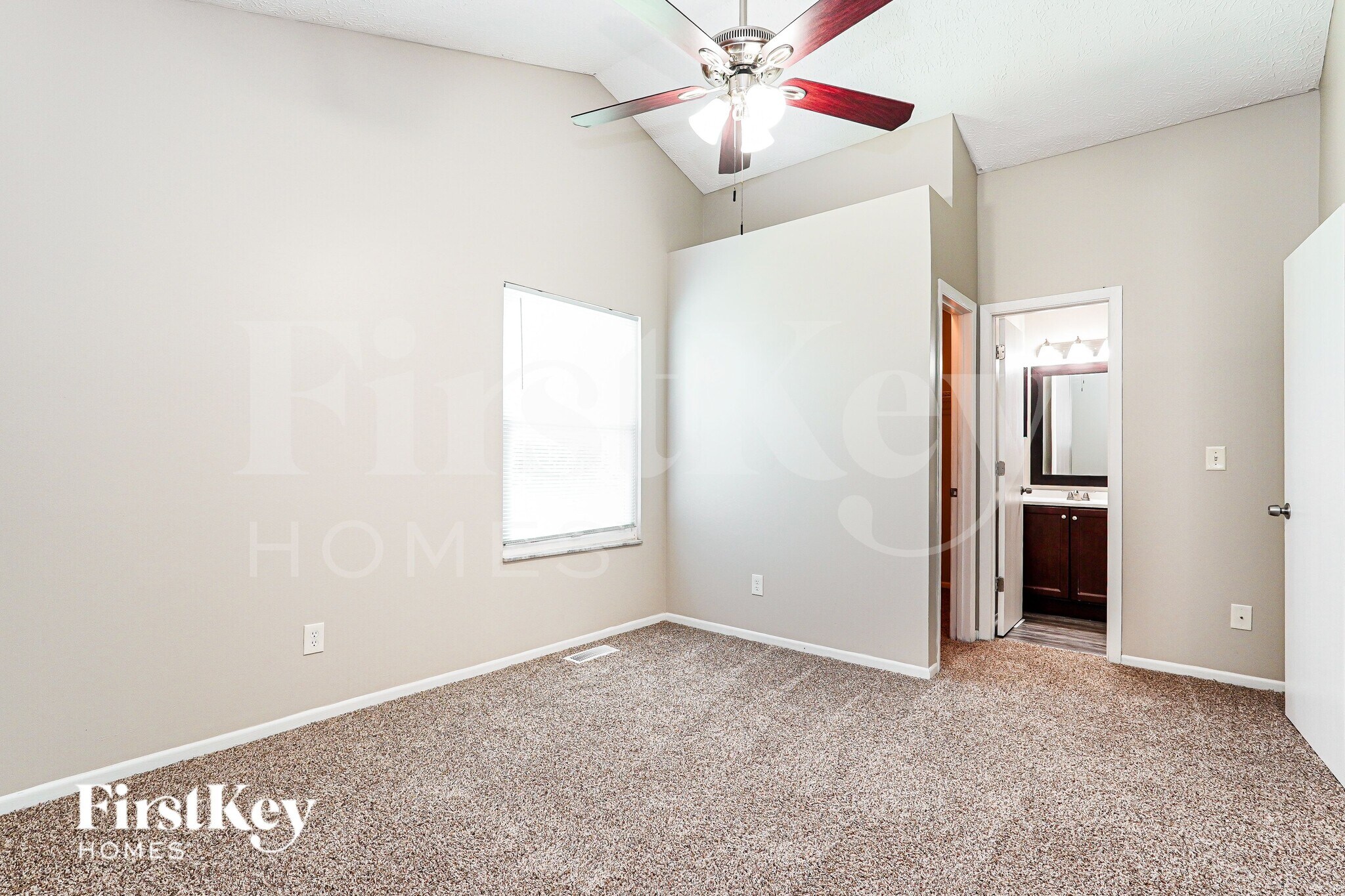 Building Photo - 7272 Moonbay Ct