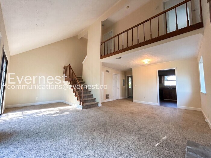 Building Photo - 1174 Ridgecrest Ln SE
