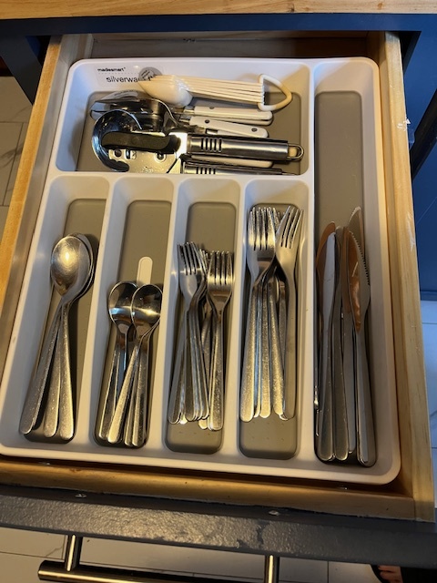 silverware - 117 Green St