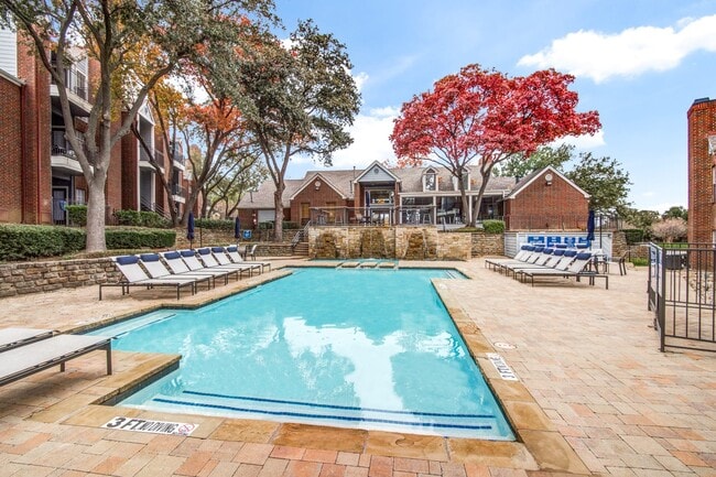 Building Photo - Hyde Park at Valley Ranch