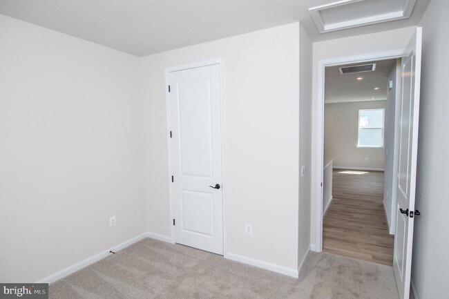 Building Photo - 35535 Aspen Wy