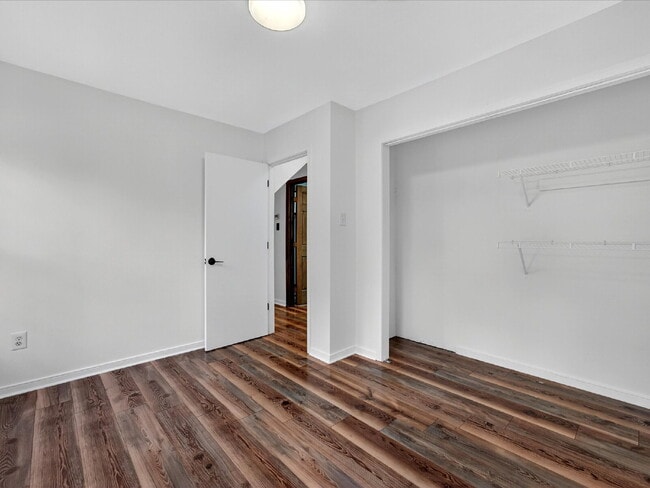 Building Photo - 3512 Castlebury Dr