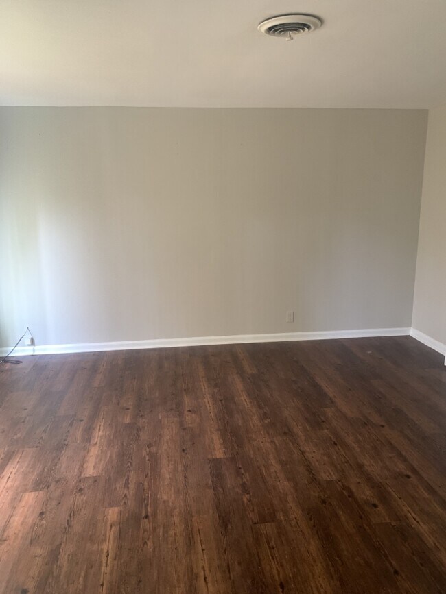 Building Photo - 1531 Flamingo Ln