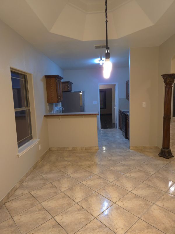 Building Photo - 9335 Los Olmos Dr