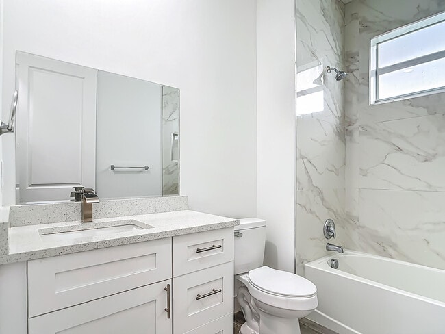 Building Photo - 260 West Dr