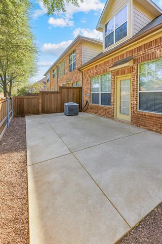 Building Photo - 4148 Woodland Tr