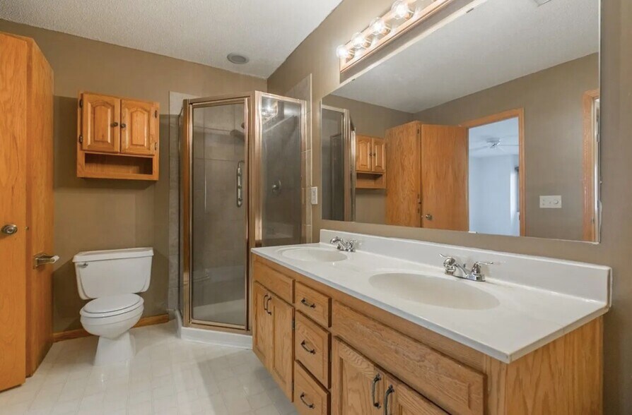 Building Photo - 4301 Clemson Cir