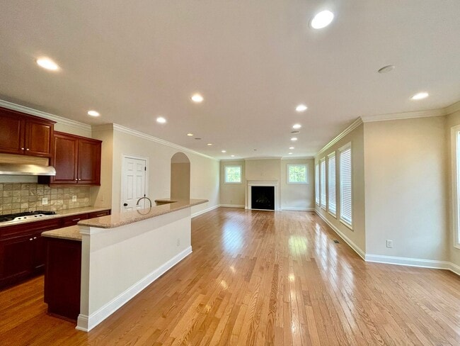 Building Photo - Large 5-bedroom house in Lake Hogan Farm near Chapel Hill schools!