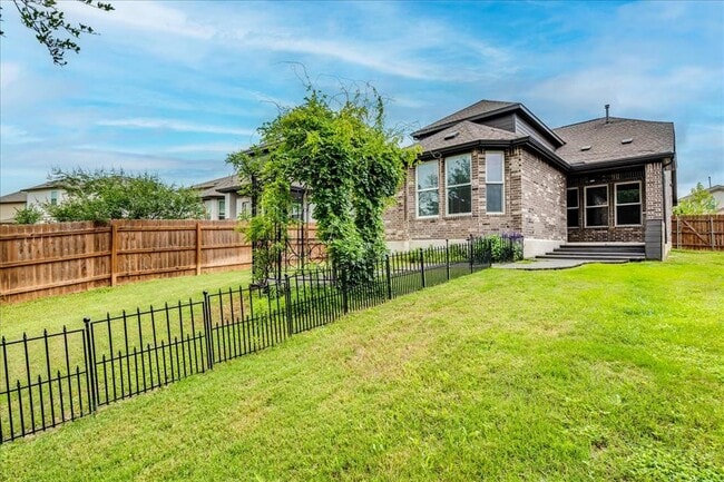 Building Photo - 8008 Prairie Rye Dr