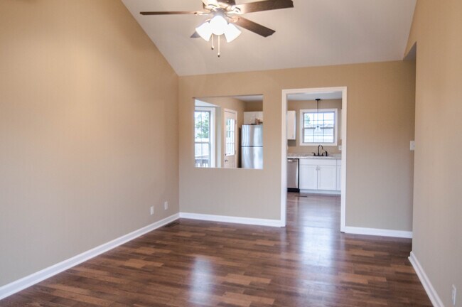 Building Photo - Pet Friendly Remodel!