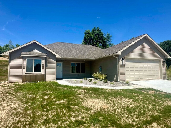 Building Photo - 1966 Burning Bush Ct