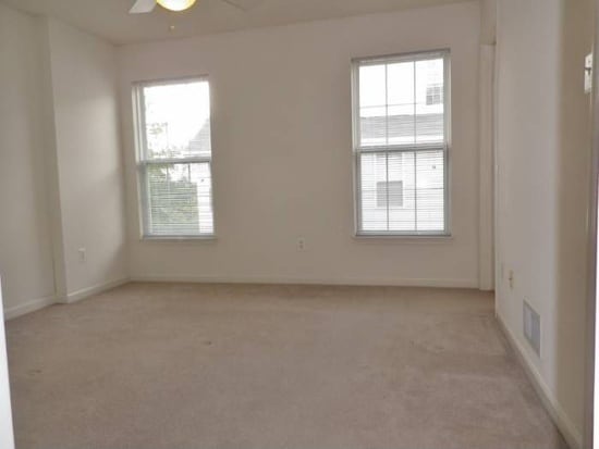 Building Photo - 5806 Pearson Ln