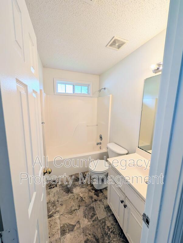 Building Photo - 1491 Elena Dr