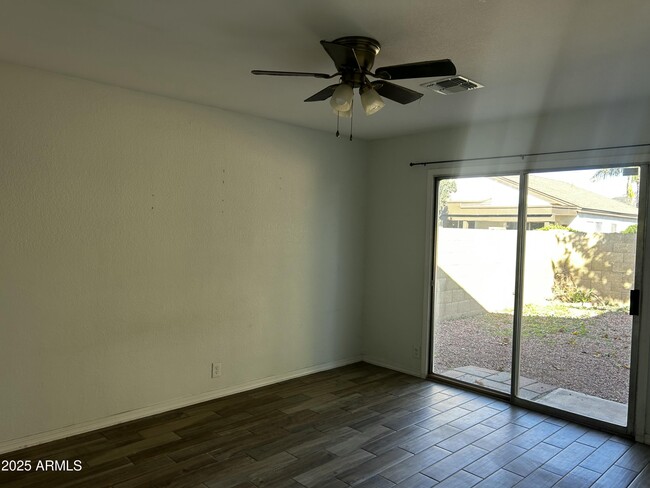 Building Photo - 4020 W Chama Dr