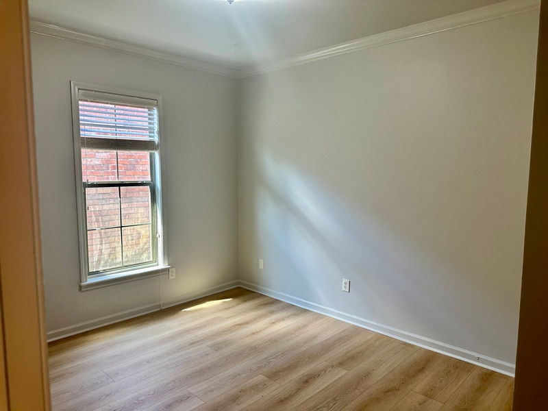 Building Photo - 207 Chimney Rock Blvd