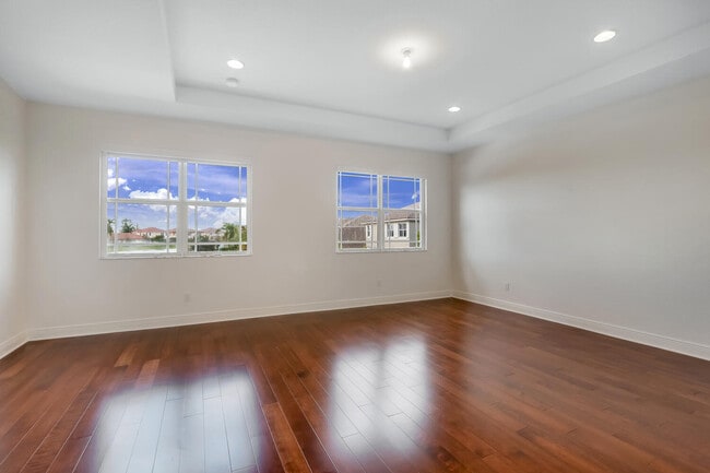 Building Photo - 9761 S Miralago Way