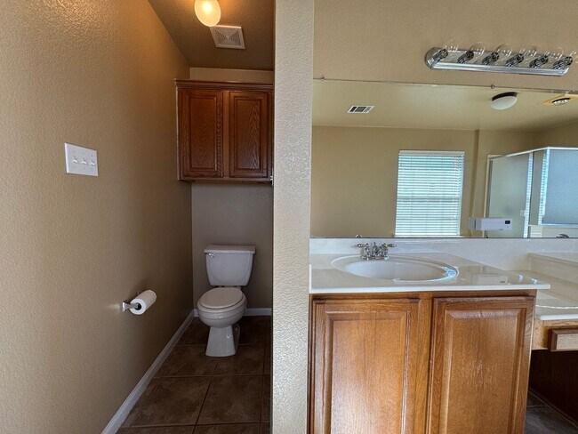 Building Photo - 507 Taurus Dr