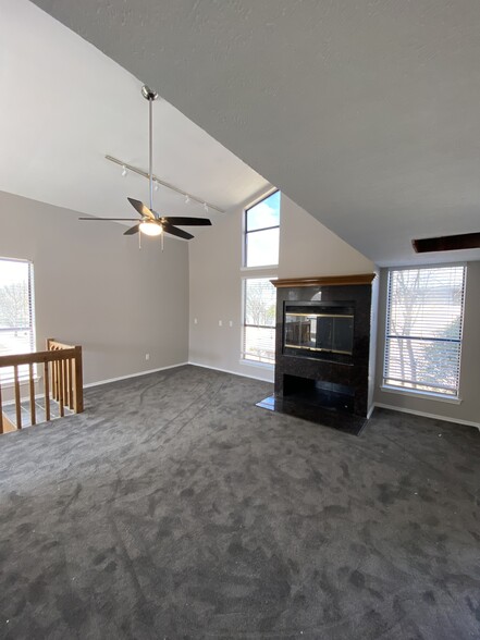 Master Bedroom on suite - 605 Scenic Dr