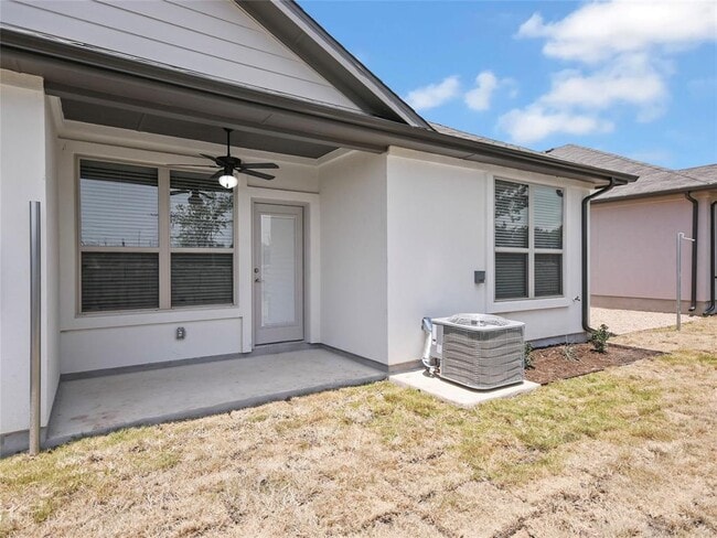 Building Photo - 408 Parkline Dr