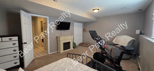 Building Photo - 5605 Bluff Pl