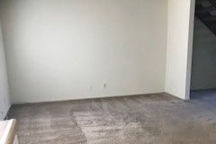 Building Photo - 215 Hudson S Ave