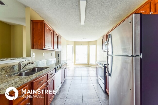 Building Photo - 4152 Triple Crown Loop N