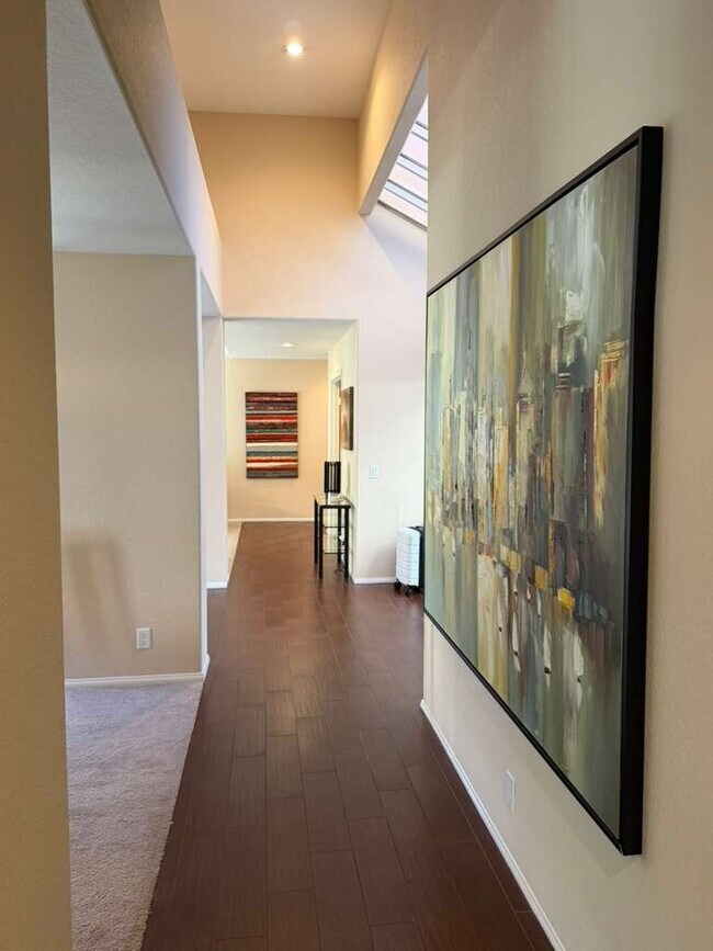 Building Photo - 11816 Caminito Corriente