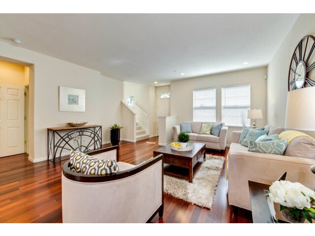 Building Photo - 557 Adeline Ave