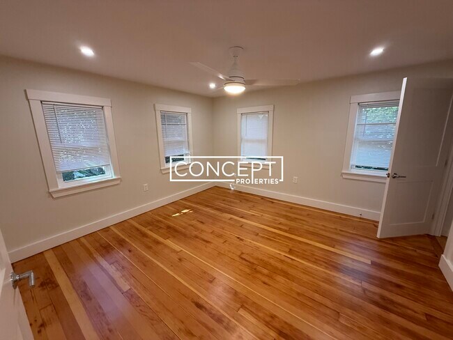 Building Photo - 38A Gibson St. Unit 3B