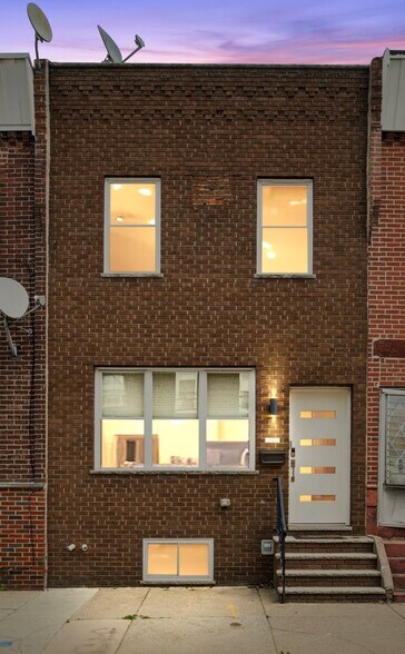Primary Photo - 1525 S 29th St