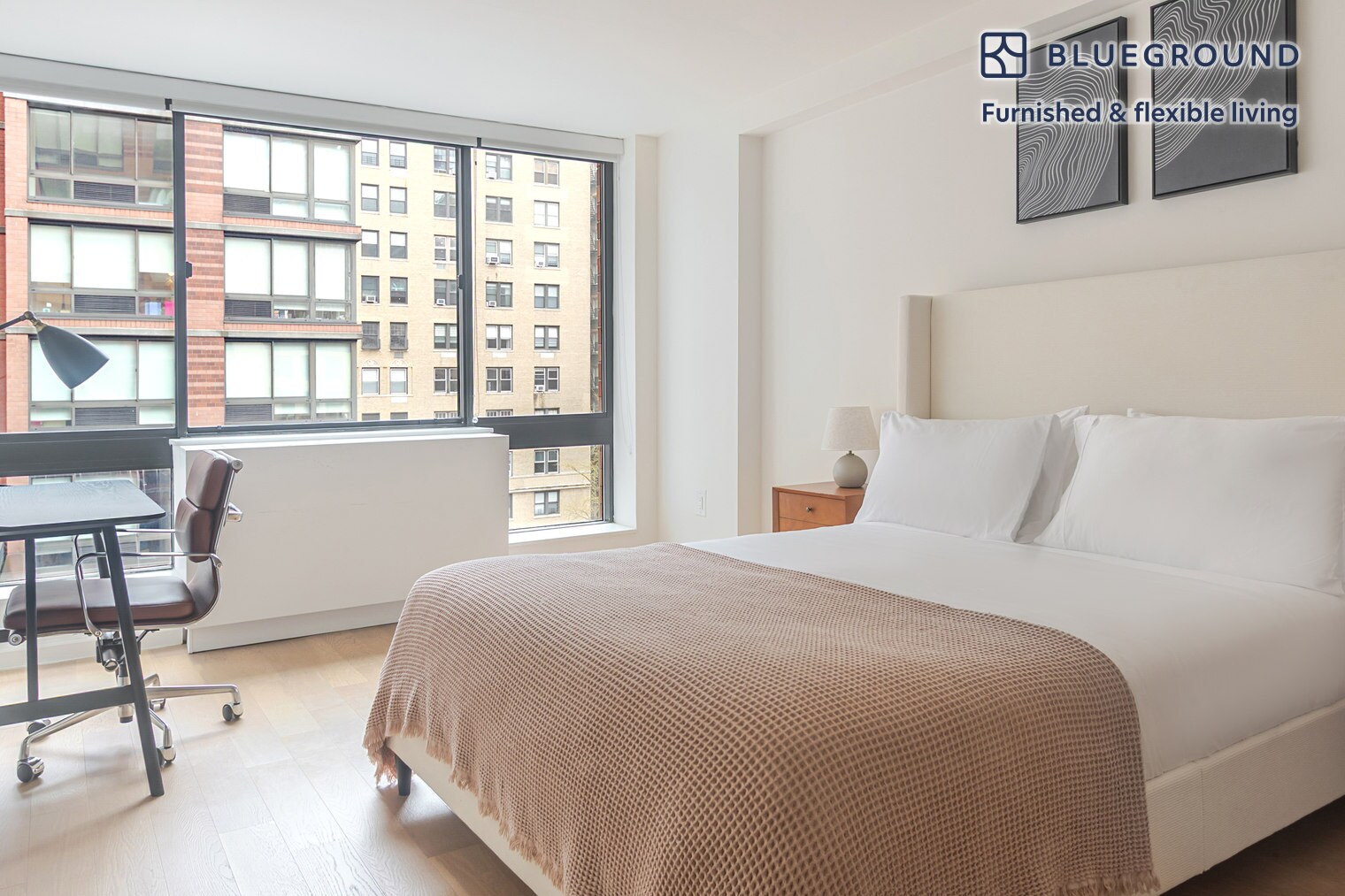 Building Photo - 255 W 94th St