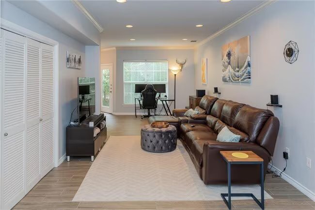 Building Photo - 12250 Abbey Glen Ln
