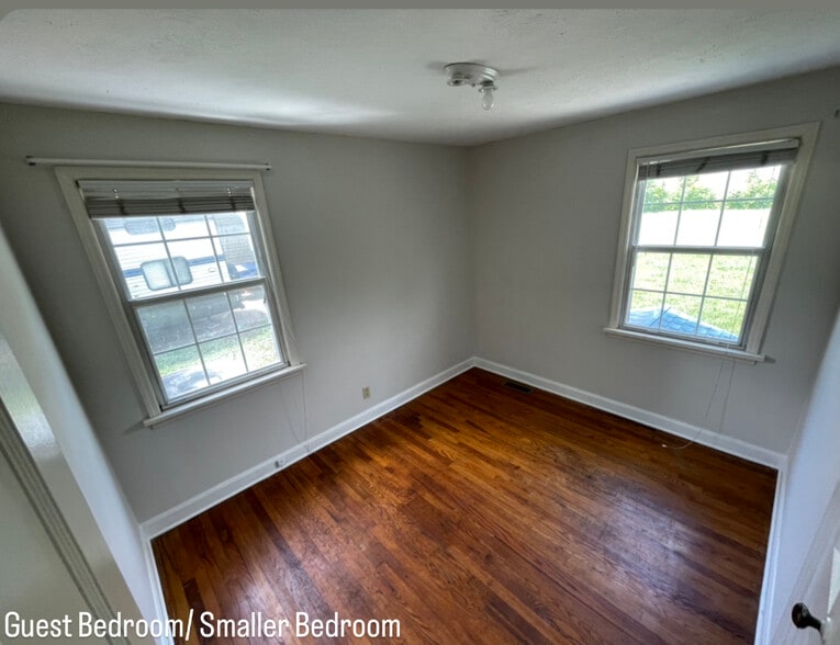 Building Photo - 108 Woodmont Cir