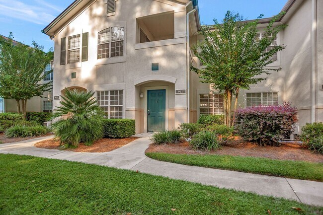 Primary Photo - Lovely First Floor Condo at Plantation Point