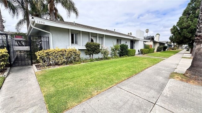 Building Photo - 1193 S Belhaven St